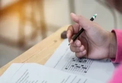 كيف تبدأ مذاكرة دروسك أيام الامتحانات؟