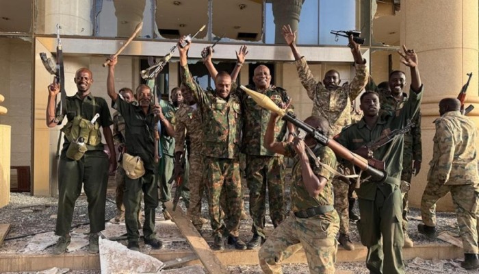 الجيش السوداني يحتضن منشقين عن الدعم السريع ويطرح أسئلة
