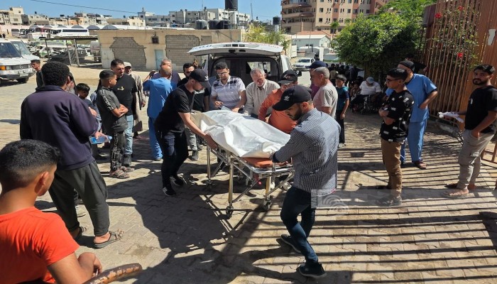 الاحتلال يعتقل مسعفين في غزة وارتفاع أعداد الشهداء