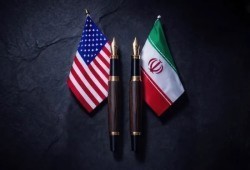 إيران تنفي إدراج الملف النووي في محادثات سويسرا مع واشنطن