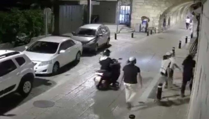 مستوطنون يهاجمون كنيسة أرمينية في القدس المحتلة