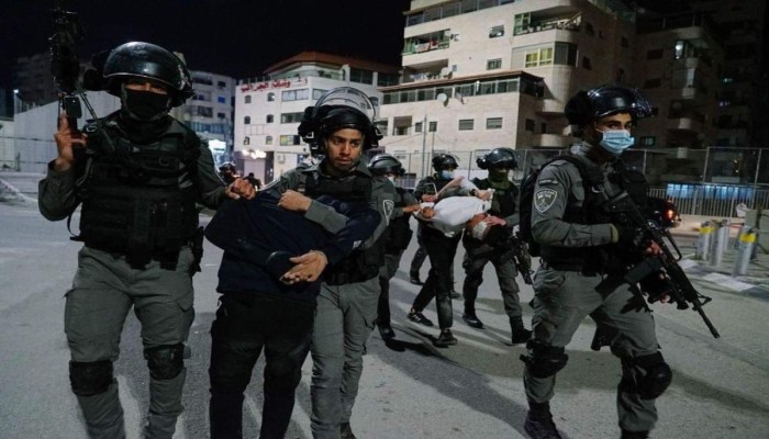 الاحتلال يشن حملة دهم واعتقالات في الضفة