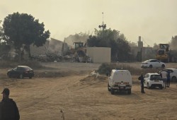 الاحتلال يهدم 60 منزلًا ومسجدًا بالنقب ويشرد 80 عائلة