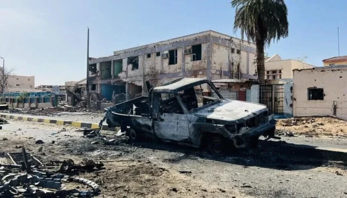 السودان.. مليشيا الدعم السريع تدمر مستشفى وتصيب كوادره