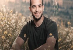 تشييع الصحفي الشهيد عبيدة مرتجى بغزة