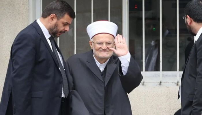 الاحتلال يجدد إبعاد الشيخ عكرمة صبري عن المسجد الأقصى