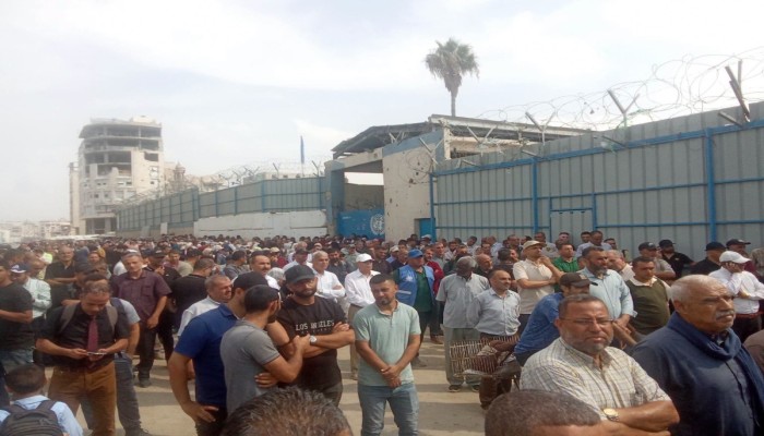 عصيان إداري بغزة رفضًا لتقليصات أونروا وتسريح موظفيها
